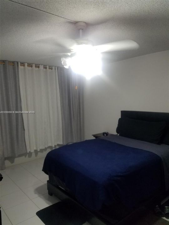 На продажу: $118,000 (2 спален, 2 ванн, 1160 Квадратных фут)