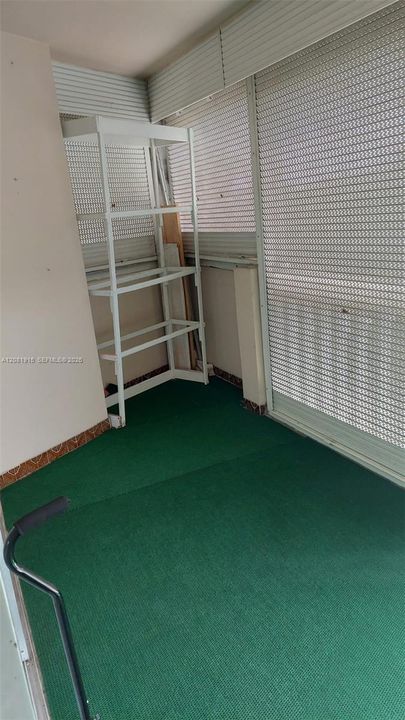 На продажу: $118,000 (2 спален, 2 ванн, 1160 Квадратных фут)