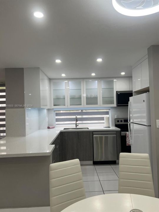 En Renta: $2,700 (2 camas, 2 baños, 1031 Pies cuadrados)