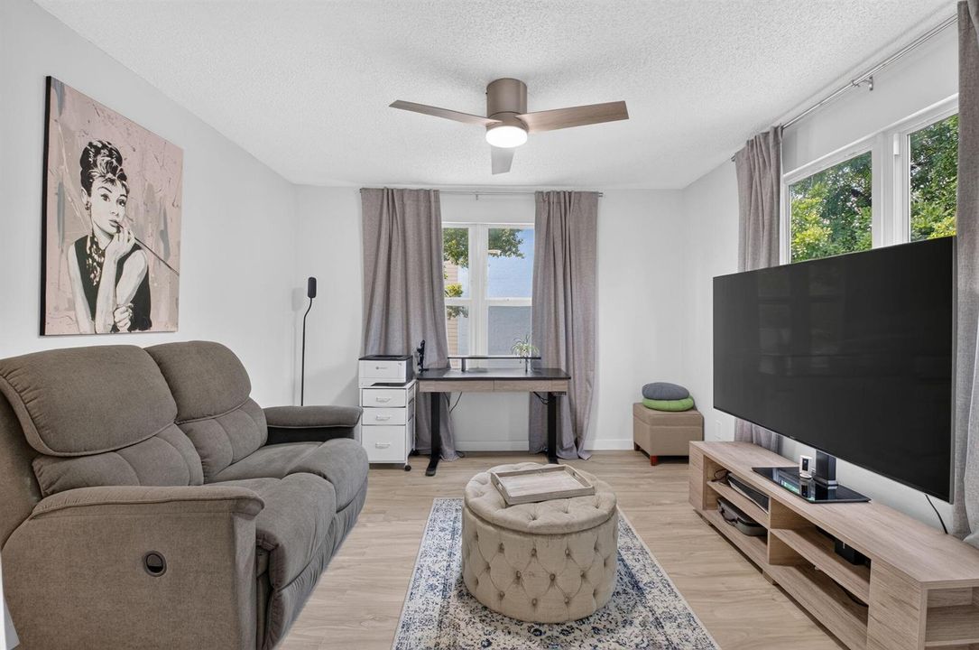 2nd Bedroom