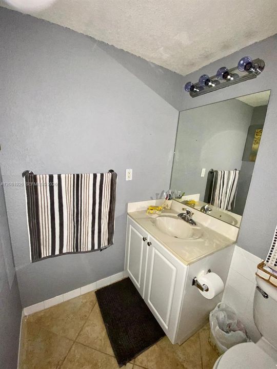 В аренду: $2,350 (0 спален, 1 ванн, 482 Квадратных фут)