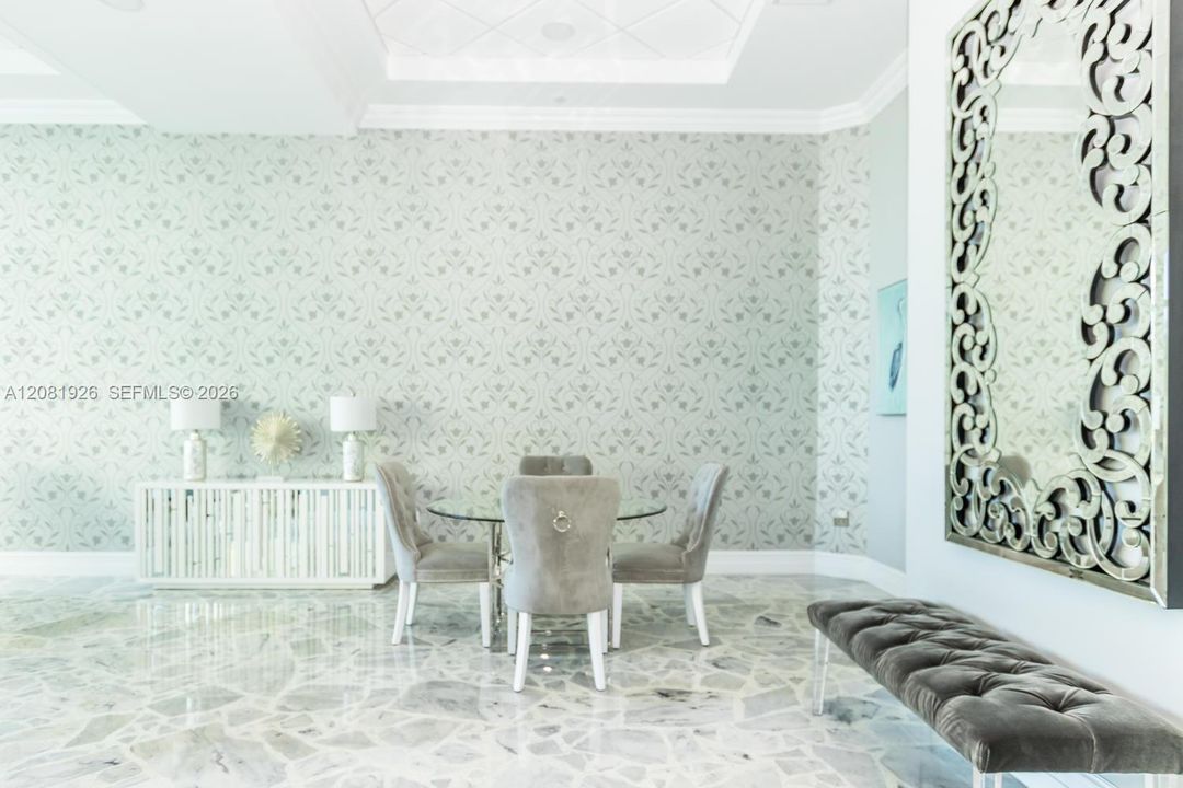 В аренду: $2,350 (0 спален, 1 ванн, 482 Квадратных фут)