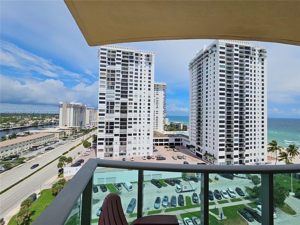 В аренду: $2,350 (0 спален, 1 ванн, 482 Квадратных фут)