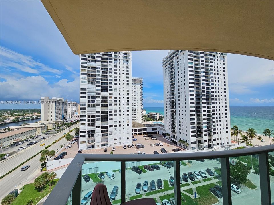 В аренду: $2,350 (0 спален, 1 ванн, 482 Квадратных фут)