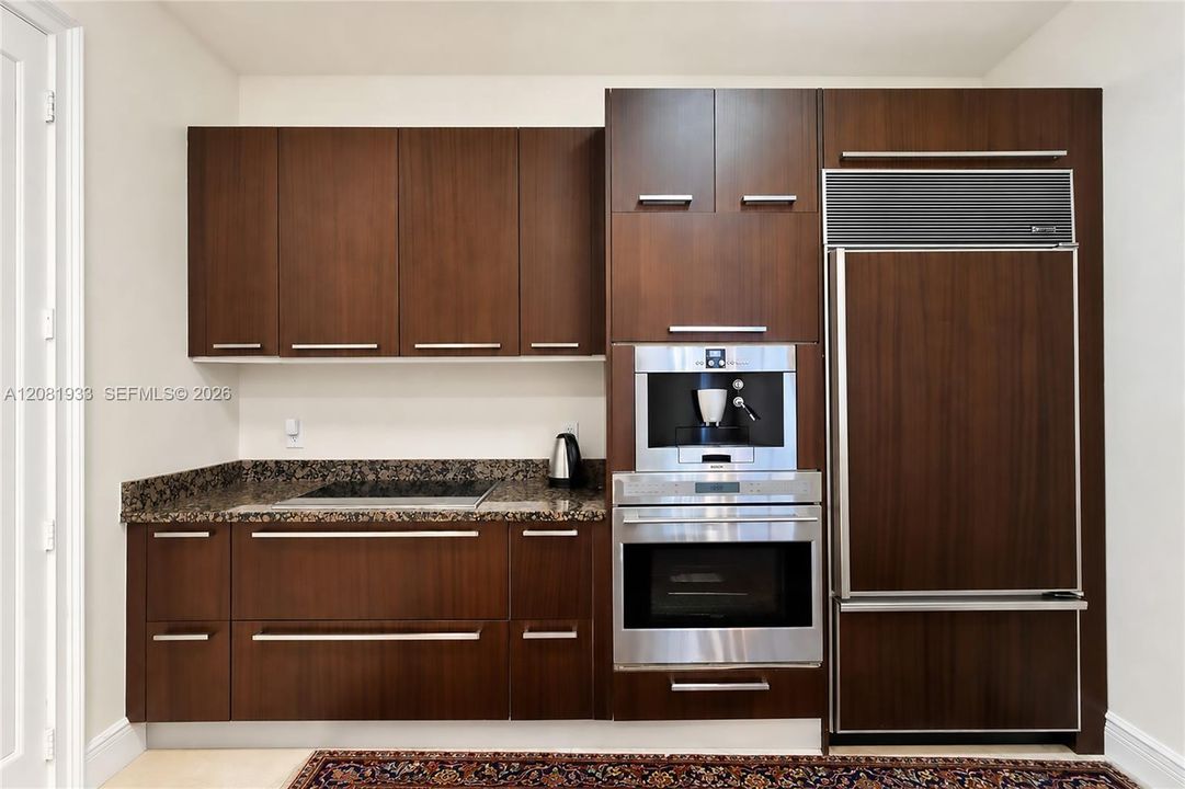 В аренду: $12,000 (3 спален, 3 ванн, 2084 Квадратных фут)