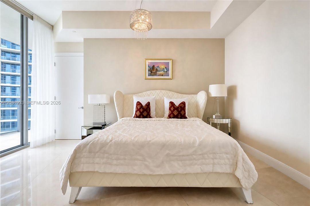 В аренду: $12,000 (3 спален, 3 ванн, 2084 Квадратных фут)
