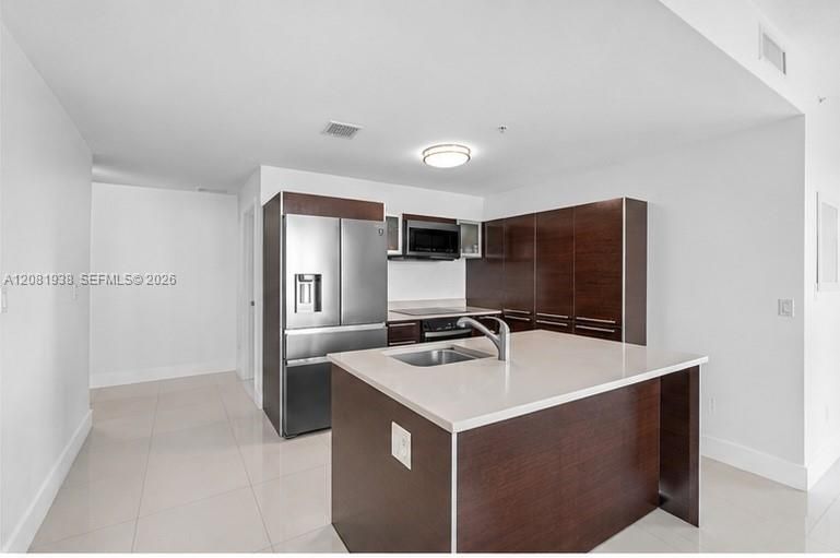 For Sale: $535,000 (2 beds, 2 baths, 1180 Square Feet)