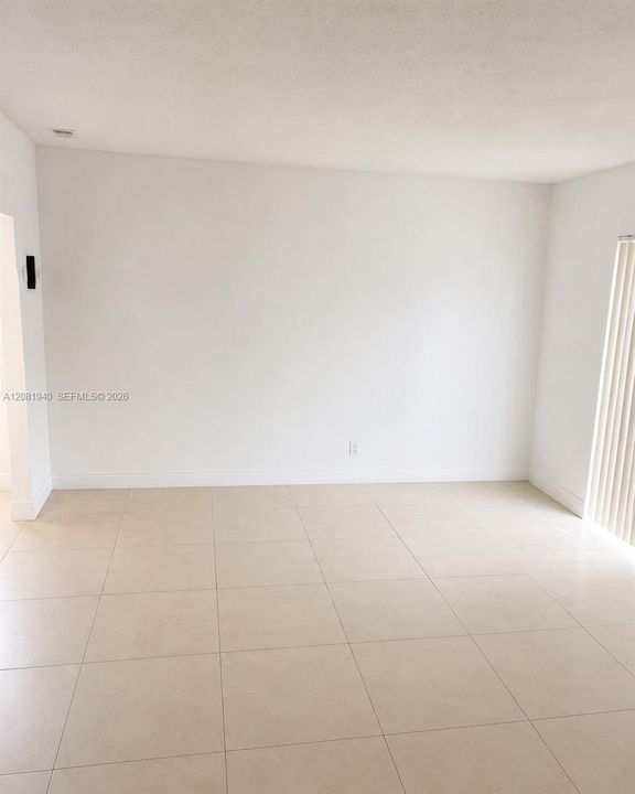 В аренду: $2,000 (2 спален, 2 ванн, 1417 Квадратных фут)
