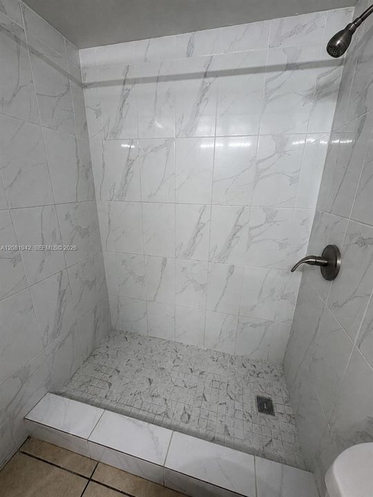 В аренду: $1,700 (1 спален, 1 ванн, 800 Квадратных фут)