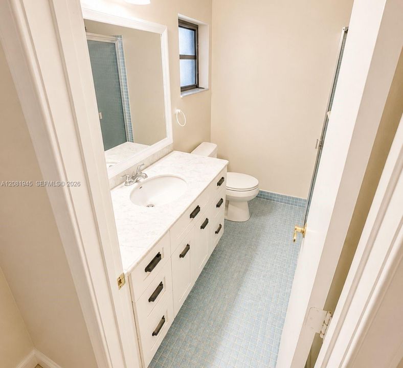 For Sale: $350,000 (2 beds, 2 baths, 1456 Square Feet)