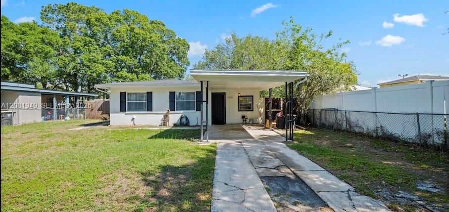 For Sale: $240,000 (2 beds, 1 baths, 1166 Square Feet)