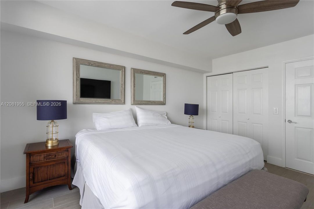 For Sale: $1,550,000 (3 beds, 2 baths, 1820 Square Feet)
