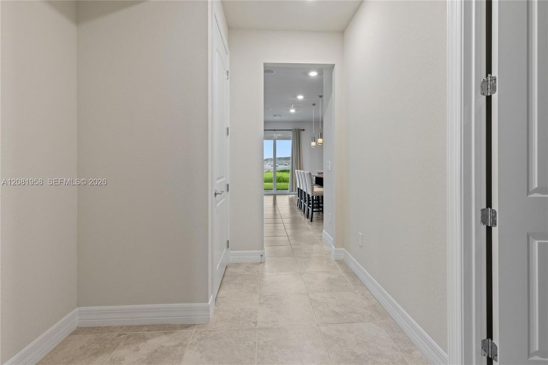 For Rent: $4,000 (5 beds, 3 baths, 2809 Square Feet)