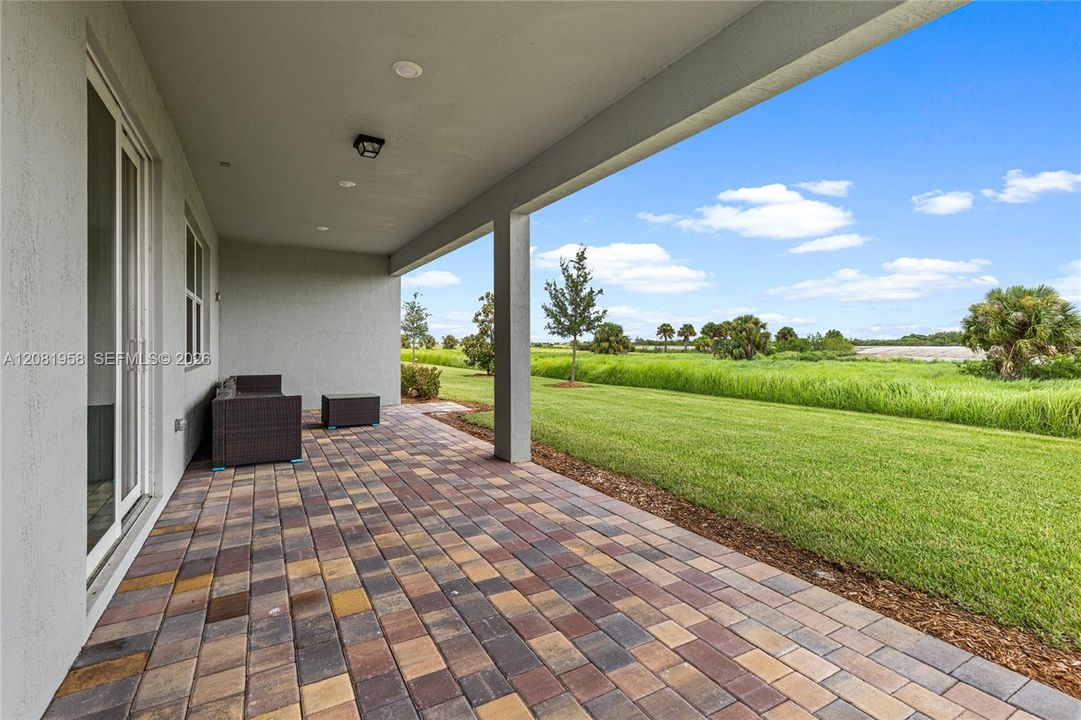 For Rent: $4,000 (5 beds, 3 baths, 2809 Square Feet)
