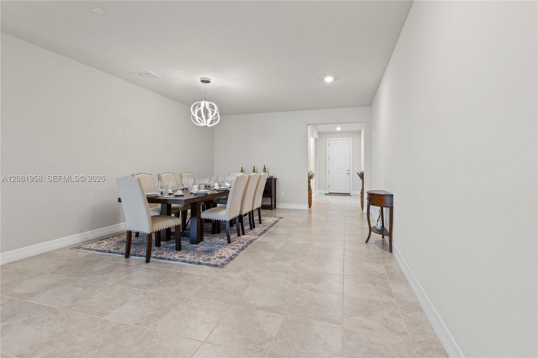 For Rent: $4,000 (5 beds, 3 baths, 2809 Square Feet)
