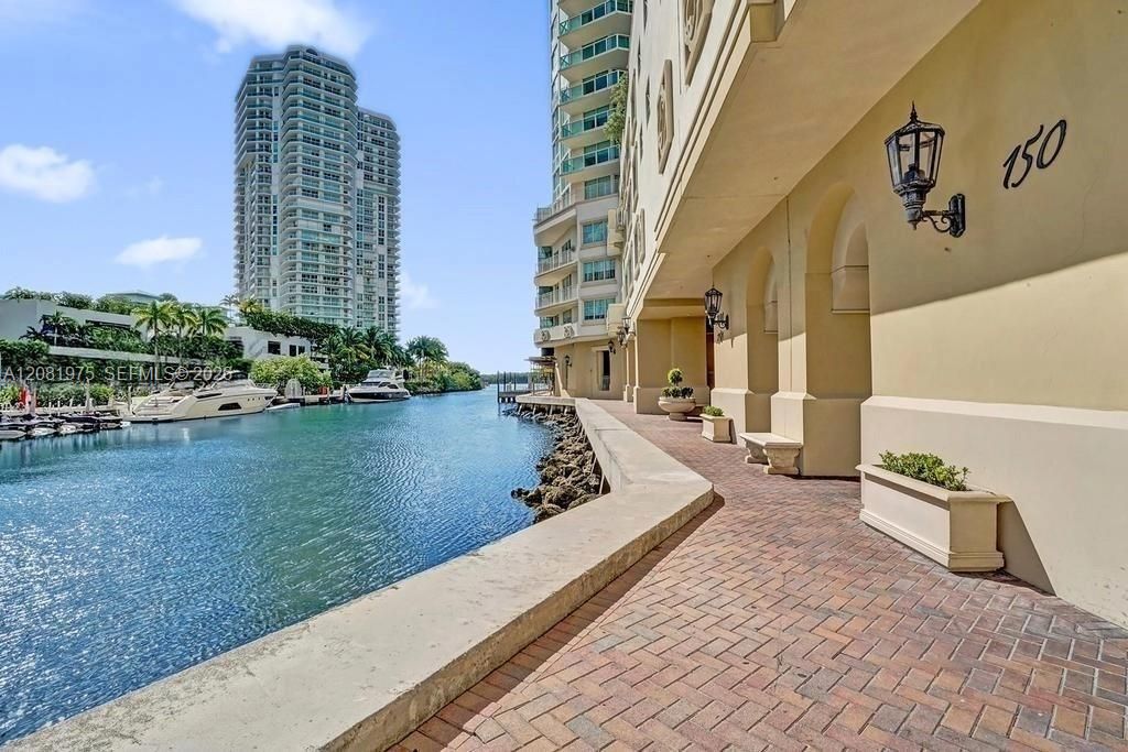 En Venta: $819,000 (3 camas, 2 baños, 1458 Pies cuadrados)
