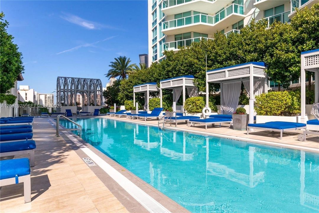 En Venta: $819,000 (3 camas, 2 baños, 1458 Pies cuadrados)