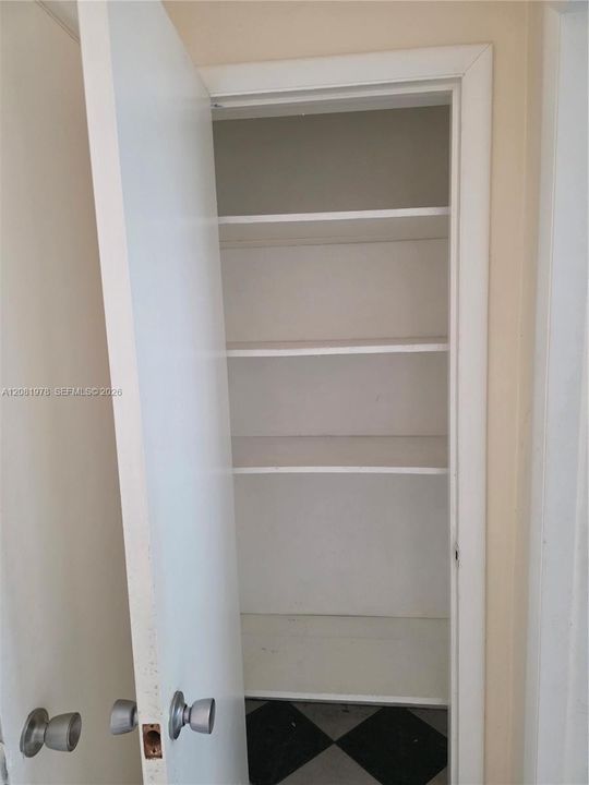 For Rent: $1,475 (0 beds, 1 baths, 400 Square Feet)