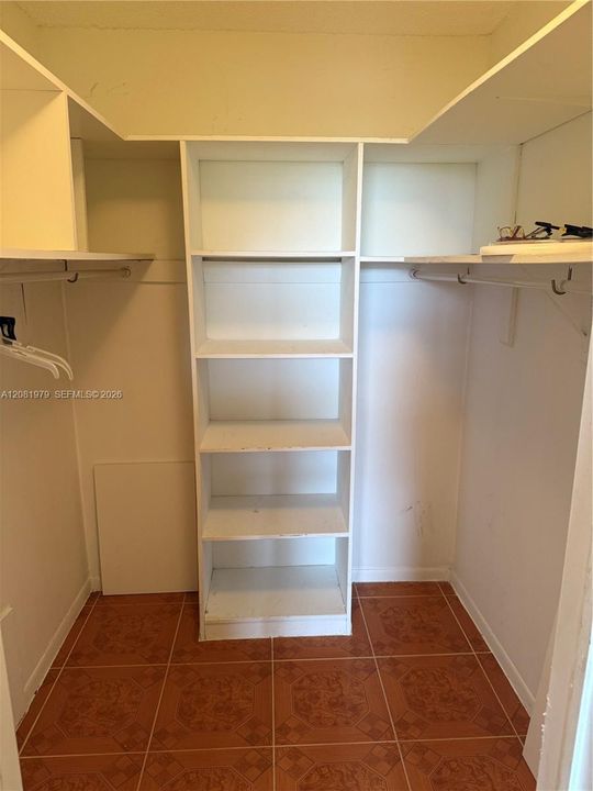 В аренду: $1,675 (2 спален, 2 ванн, 960 Квадратных фут)