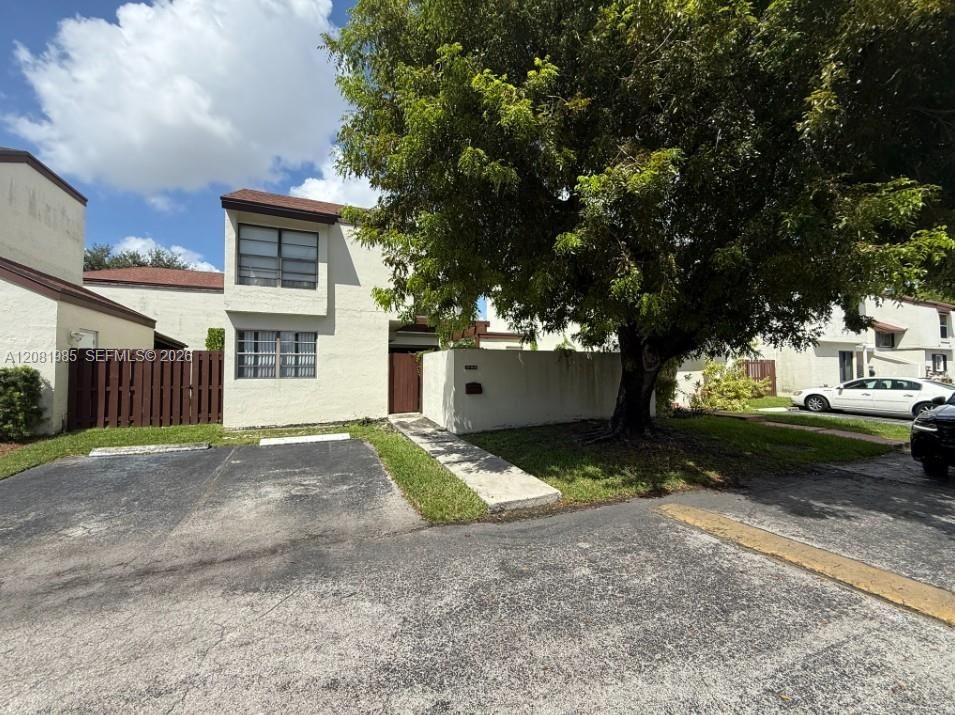 En Venta: $325,000 (2 camas, 1 baños, 1066 Pies cuadrados)