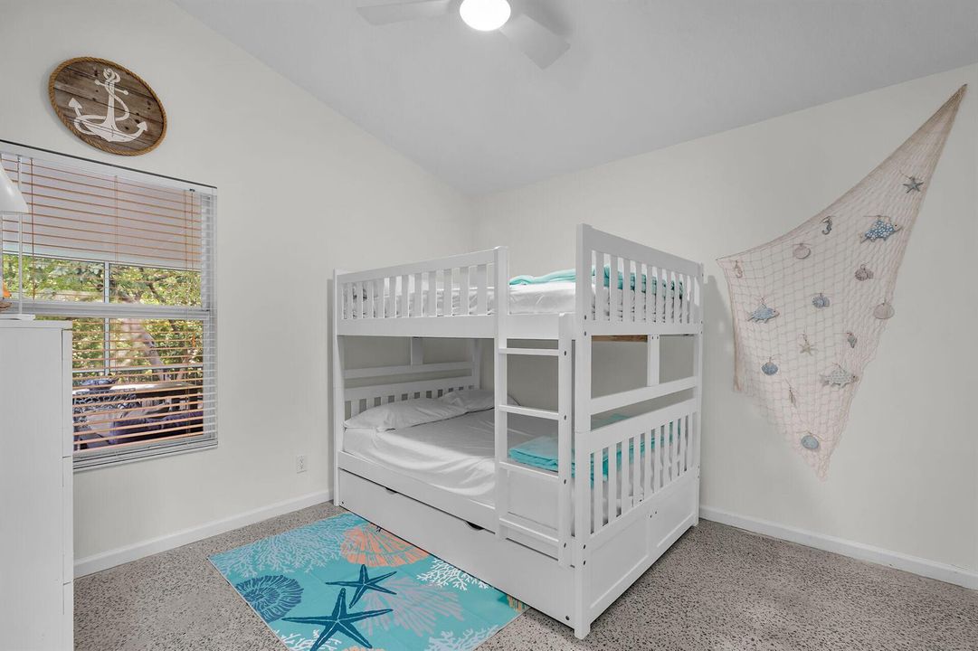 Bunk Beds with Trundle