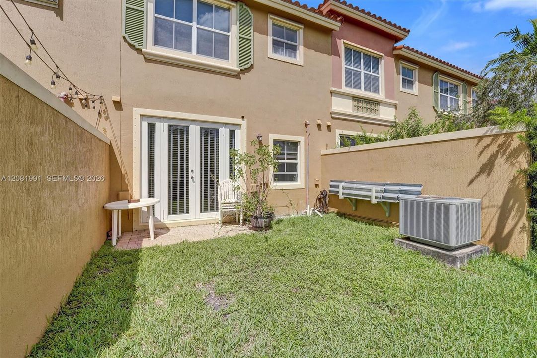 En Venta: $400,000 (2 camas, 2 baños, 1512 Pies cuadrados)