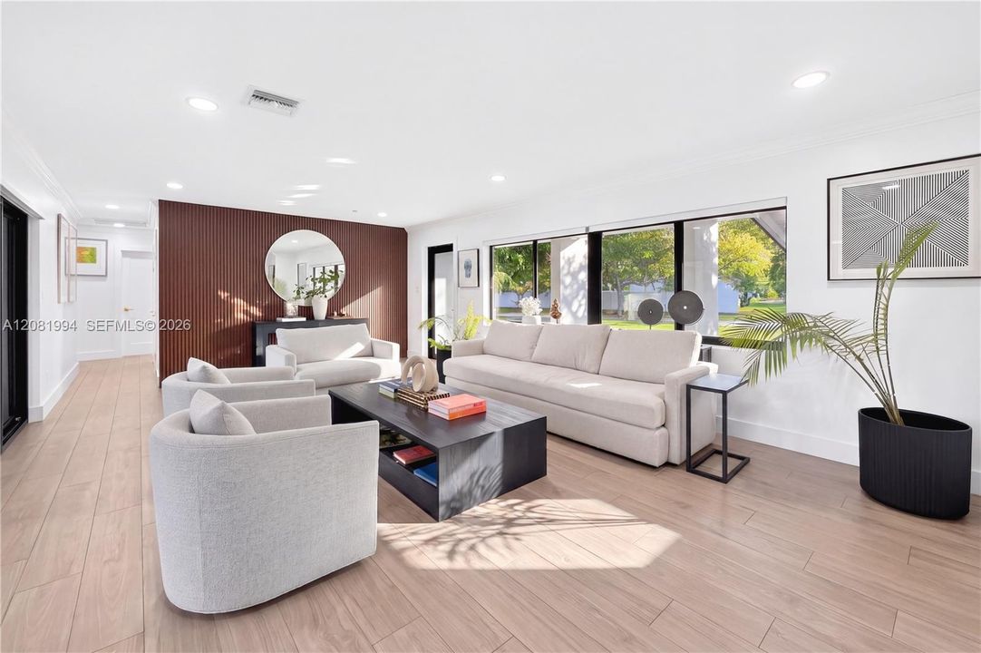 For Sale: $1,495,000 (5 beds, 3 baths, 2525 Square Feet)