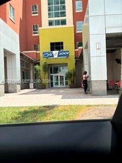 For Rent: $2,495 (1 beds, 1 baths, 722 Square Feet)