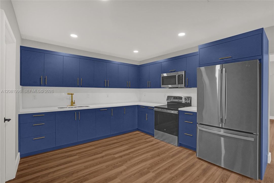 En Venta: $699,000 (4 camas, 2 baños, 1533 Pies cuadrados)