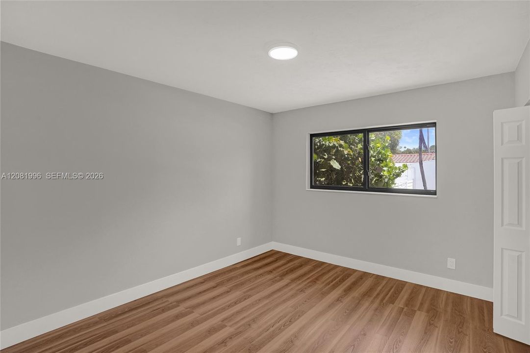 En Venta: $699,000 (4 camas, 2 baños, 1533 Pies cuadrados)