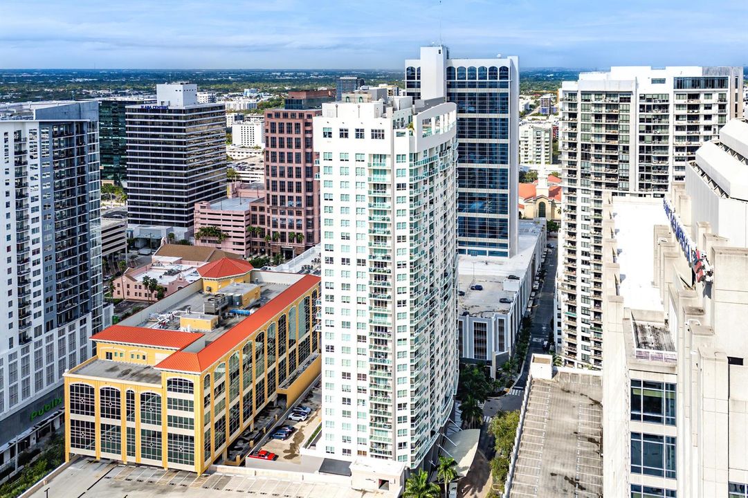 048-350Southeast2ndStreet-1730-FortLaude