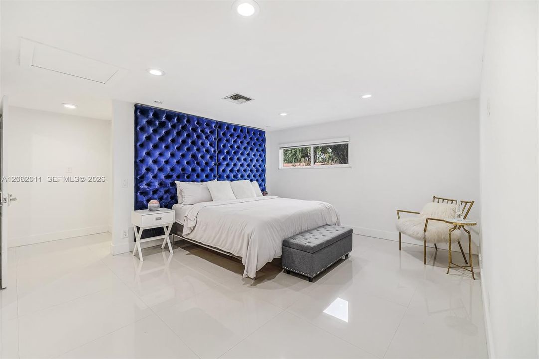 На продажу: $999,000 (4 спален, 3 ванн, 2194 Квадратных фут)