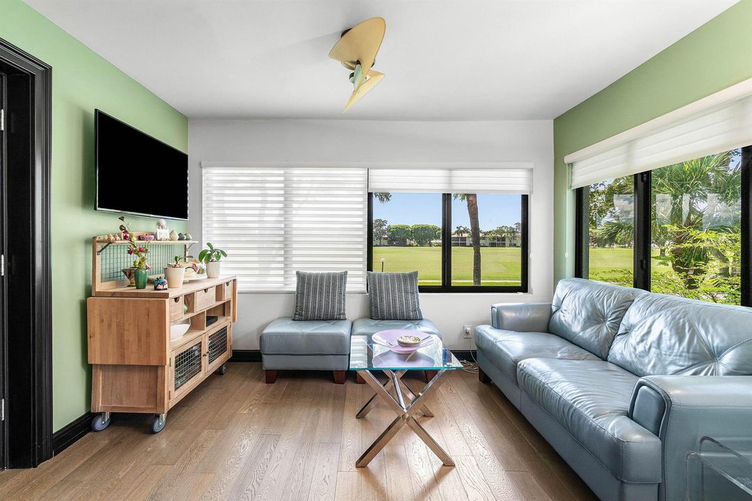 enclosed llanai /3rd bedroom