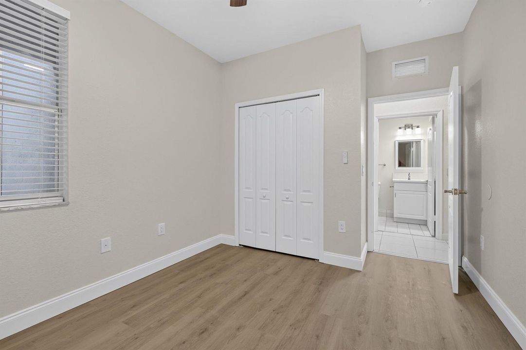 11-web-or-mls-BS1A0622