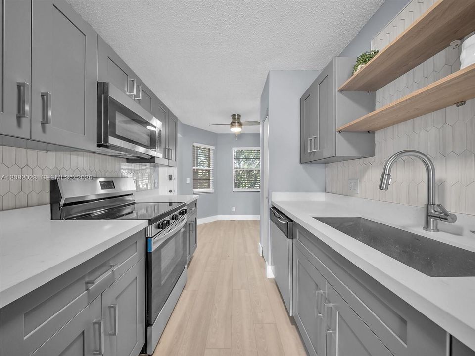 En Venta: $175,000 (2 camas, 2 baños, 1100 Pies cuadrados)