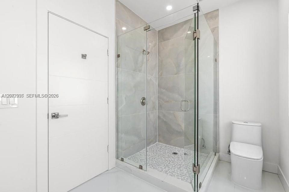 На продажу: $975,000 (3 спален, 2 ванн, 1458 Квадратных фут)