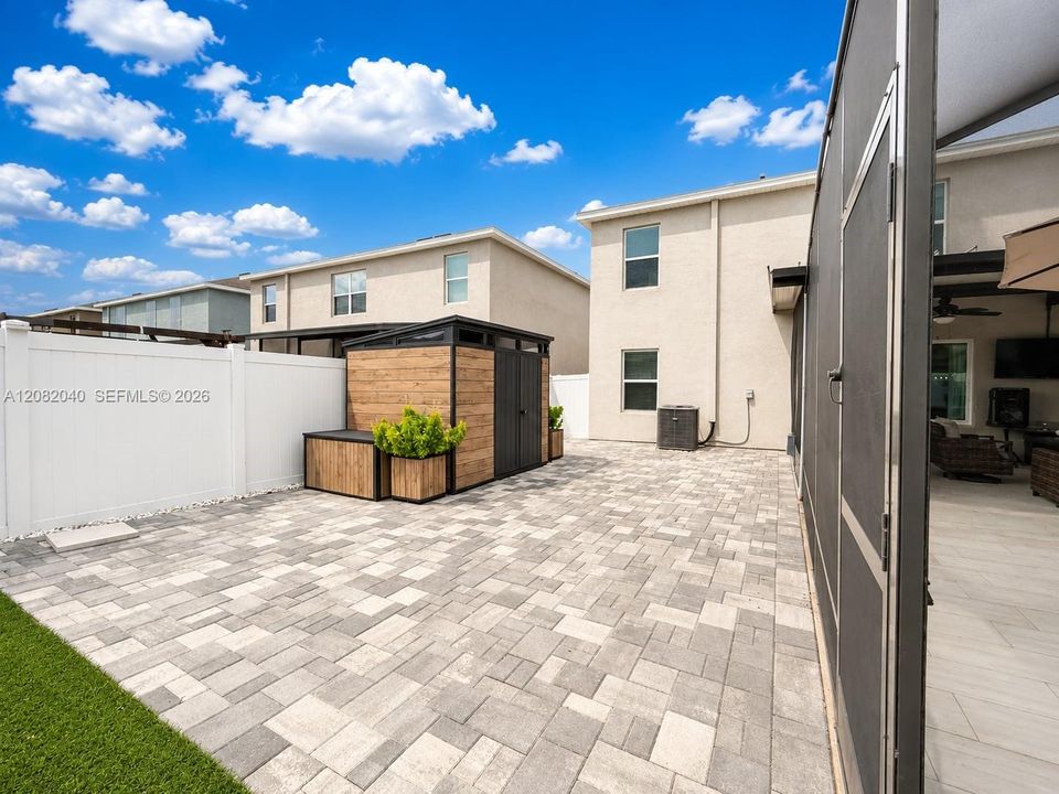 На продажу: $449,900 (5 спален, 3 ванн, 2601 Квадратных фут)
