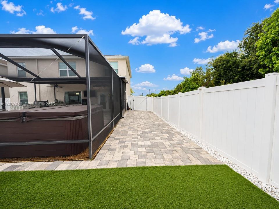 На продажу: $449,900 (5 спален, 3 ванн, 2601 Квадратных фут)