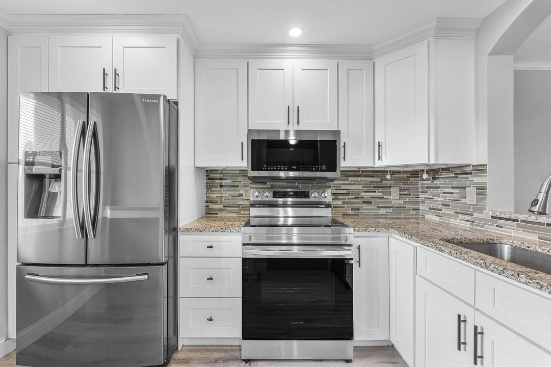 010-14307BedfordDrive-204-DelrayBeach-FL