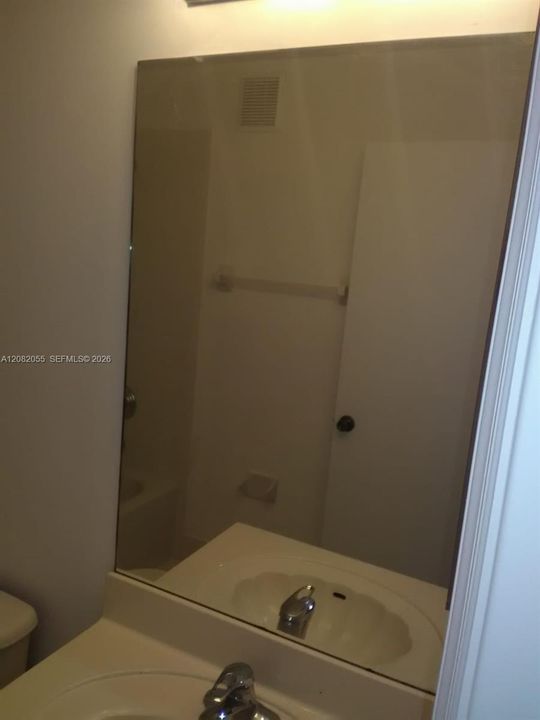 En Renta: $1,800 (2 camas, 2 baños, 815 Pies cuadrados)