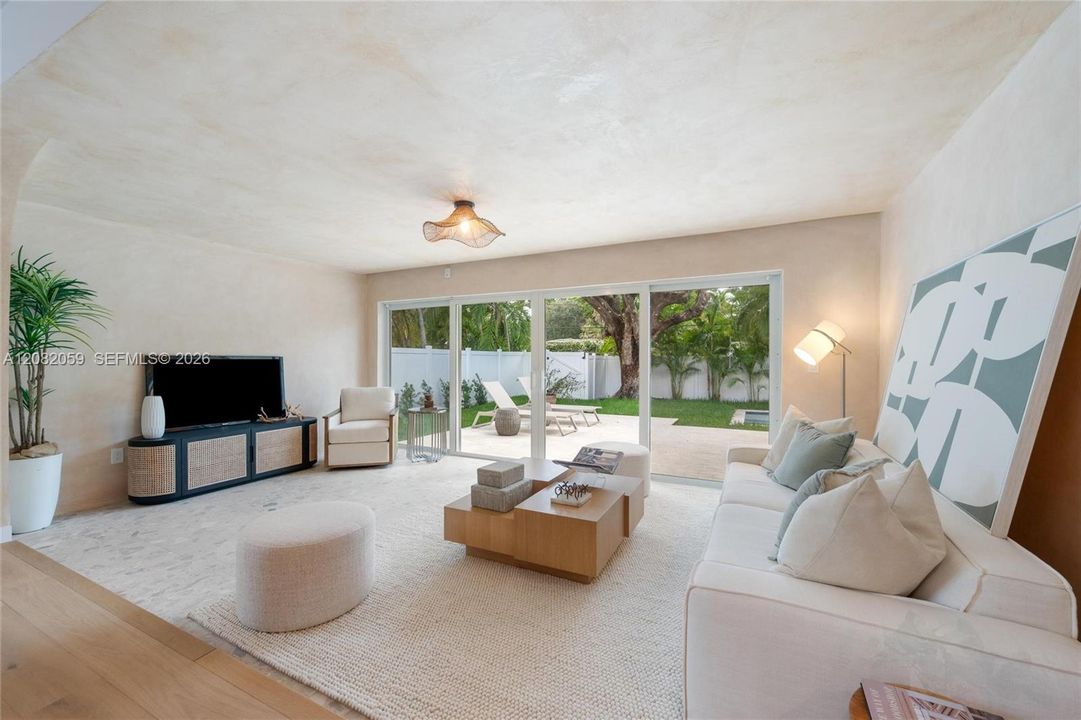 For Sale: $2,295,000 (4 beds, 3 baths, 2557 Square Feet)
