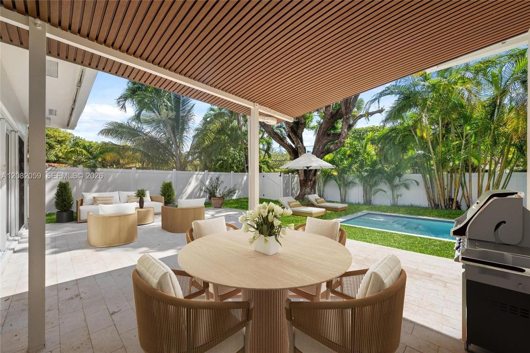 For Sale: $2,295,000 (4 beds, 3 baths, 2557 Square Feet)