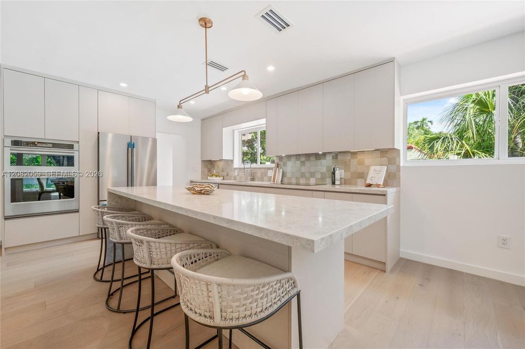 For Sale: $2,295,000 (4 beds, 3 baths, 2557 Square Feet)