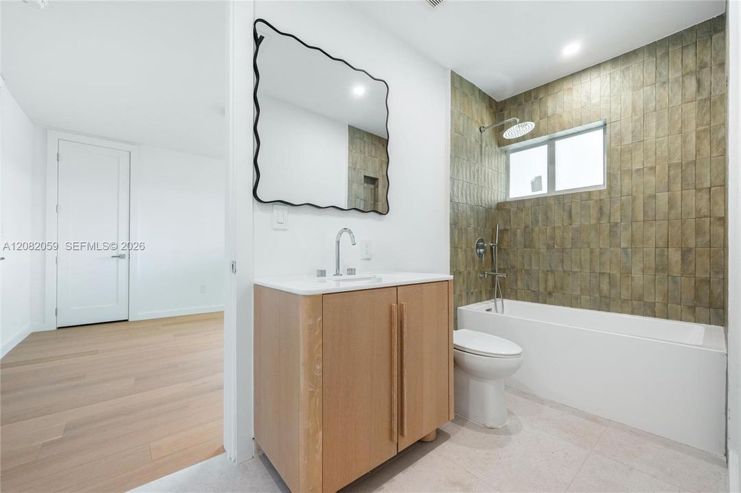 For Sale: $2,295,000 (4 beds, 3 baths, 2557 Square Feet)