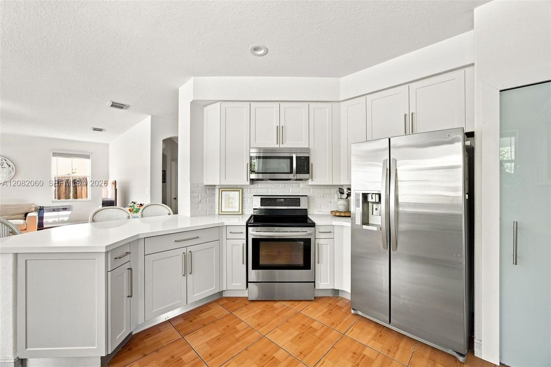 For Sale: $895,000 (3 beds, 3 baths, 2911 Square Feet)