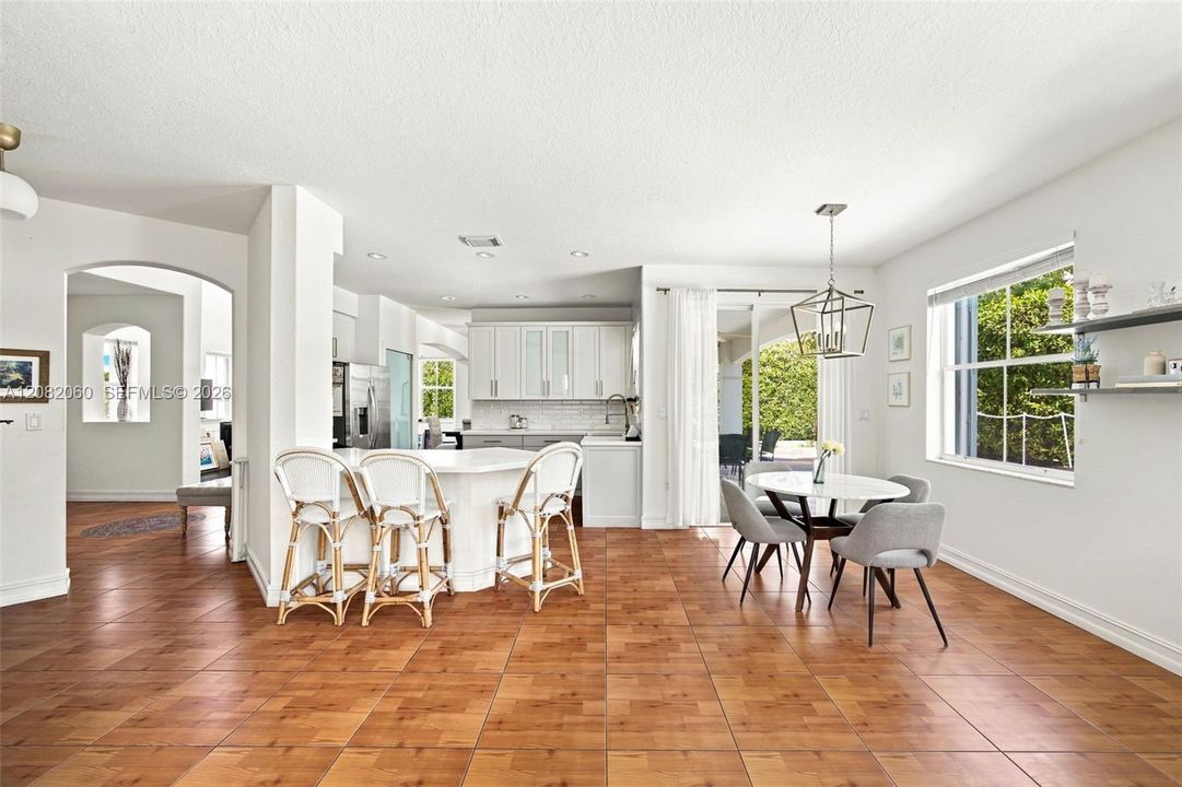 For Sale: $895,000 (3 beds, 3 baths, 2911 Square Feet)