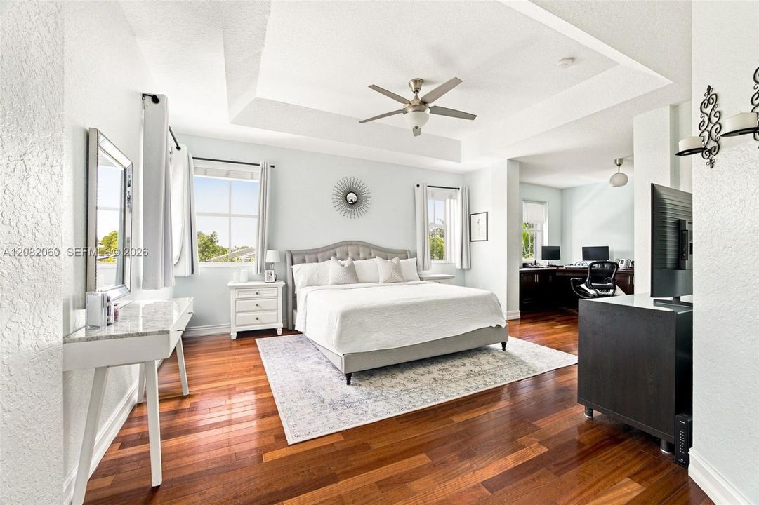 For Sale: $895,000 (3 beds, 3 baths, 2911 Square Feet)