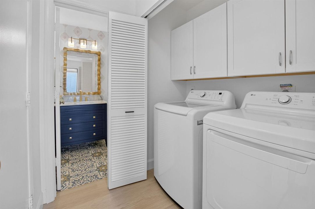 LG WASHER & DRYER (2026)