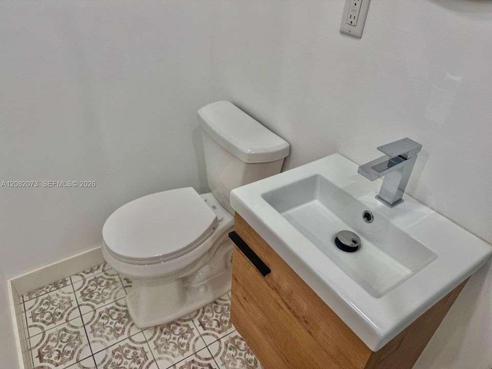 На продажу: $649,000 (3 спален, 3 ванн, 1567 Квадратных фут)