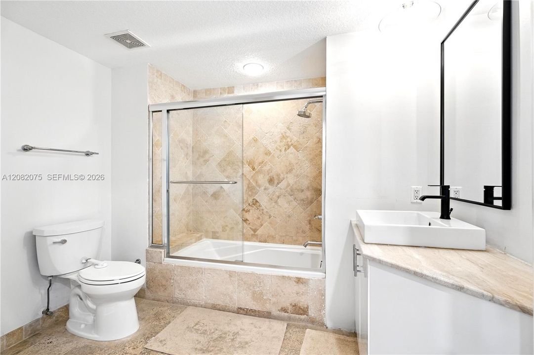 En Venta: $1,575,000 (2 camas, 2 baños, 1477 Pies cuadrados)